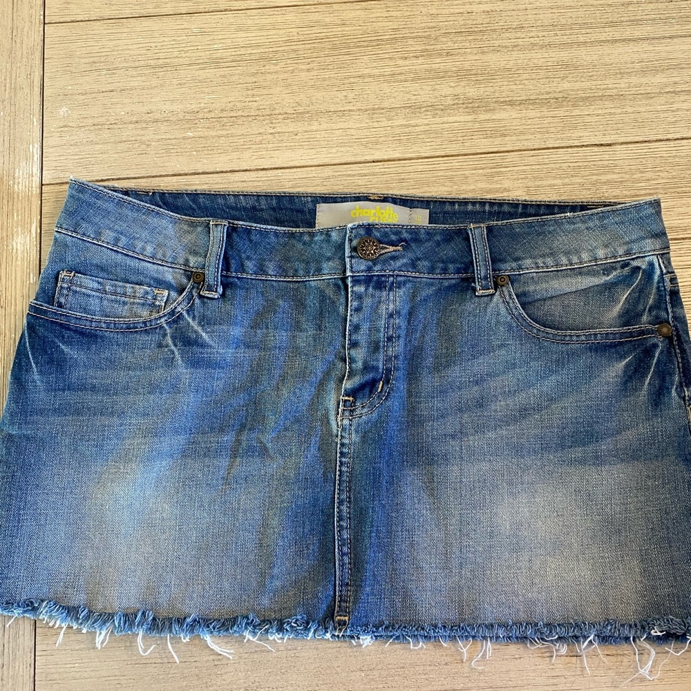 EUC Charlotte Russe Jean Skirt